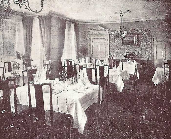 Dining Room 1903